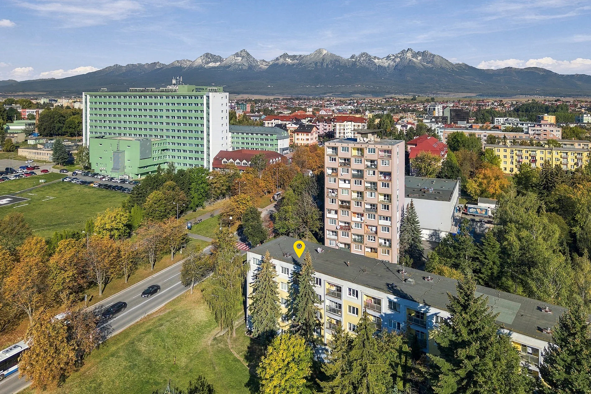3-IZBOVÝ BYT 75 M², S BALKÓNOM NA OKRUŽNEJ ULICI | POPRAD
