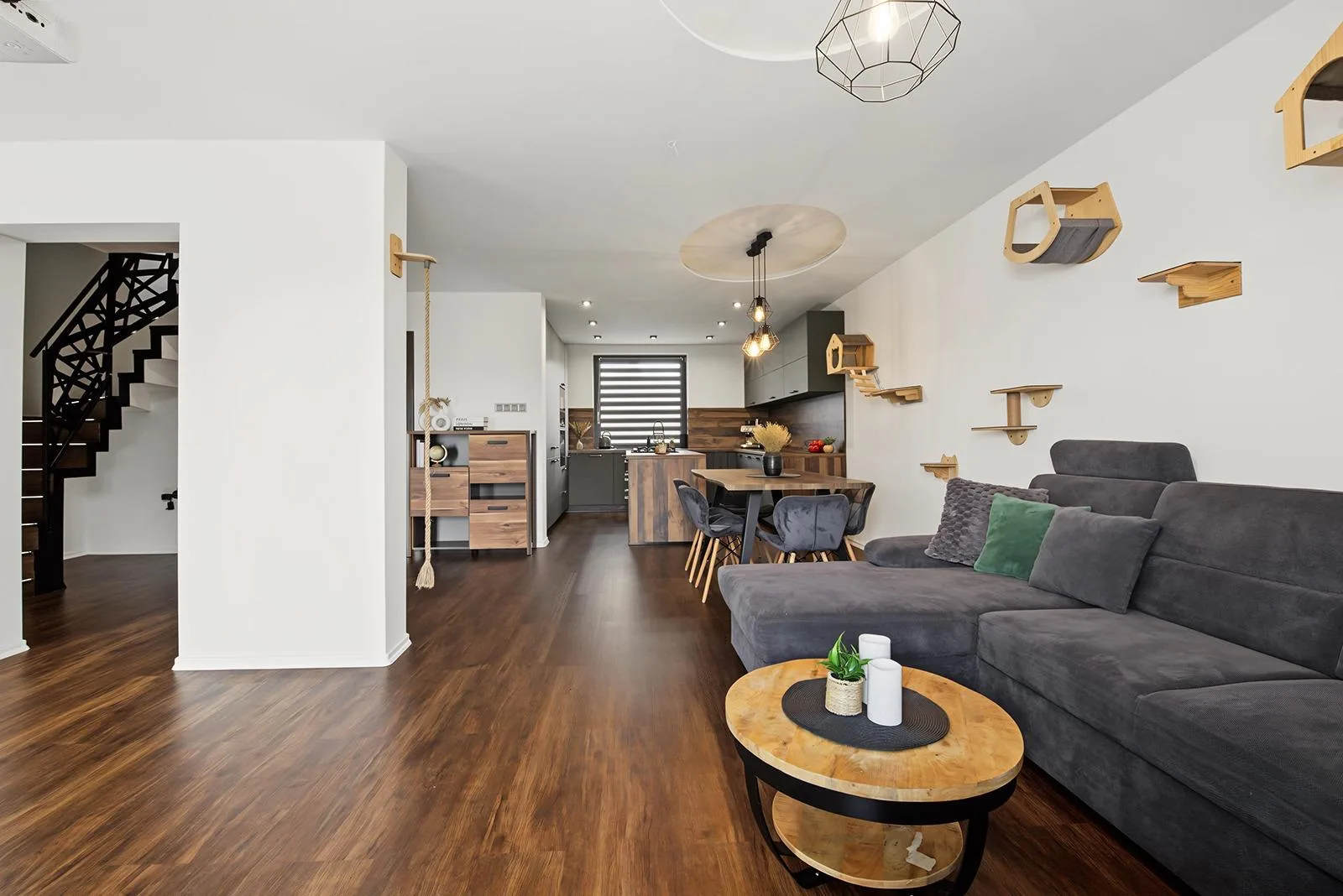 190 m² pod Tatrami: moderný 5-izbový dom v Štrbe